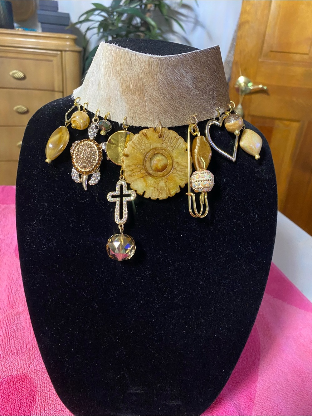 Leopard Print Statement Choker Necklace with Gold and Black Charms - Picture 5 of 12